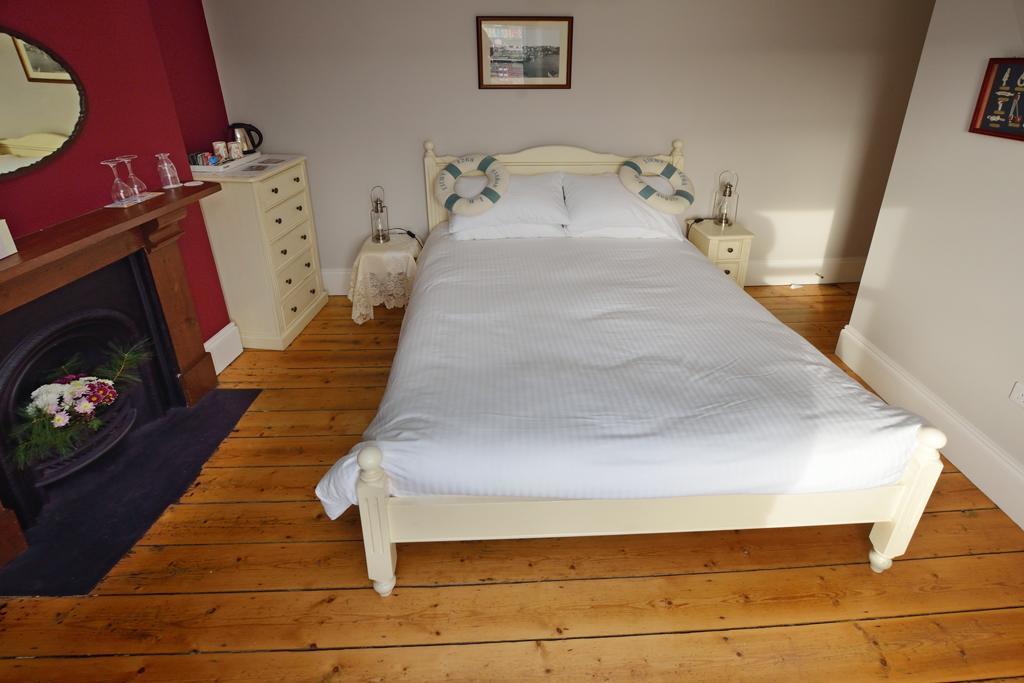 Beacon House B&B Brixham Exterior photo